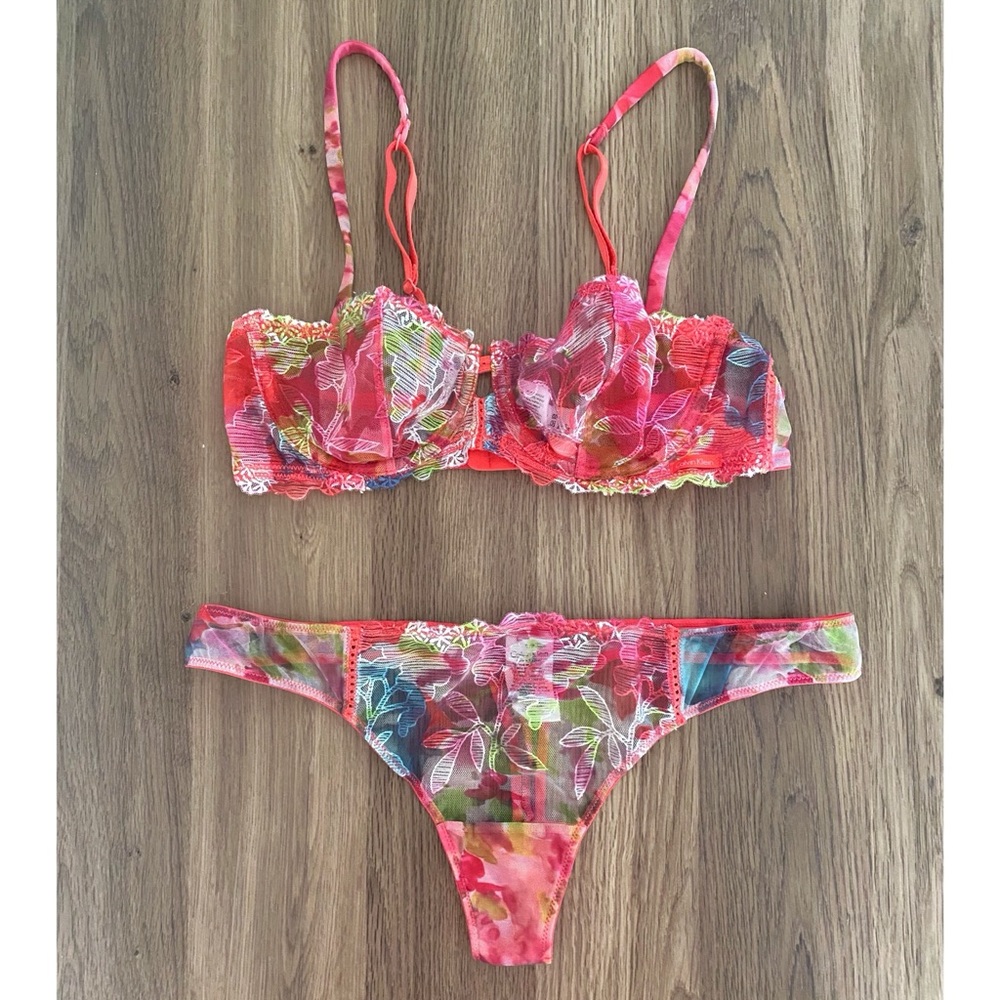 Brand New Calvin Klein Bra and Panty Set